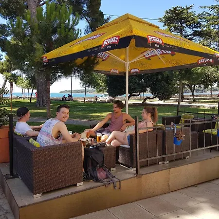 Nina Deluxe Superior 5 Star Apartment, Your Piece Of Heaven By The Sea & Park Apartment